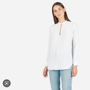 Everlane Silk Split Neck Shirt White/Gray Size 4